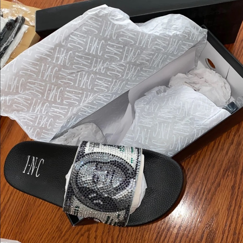 100 Dollar Bill Print Slides/slip-ons sz 6